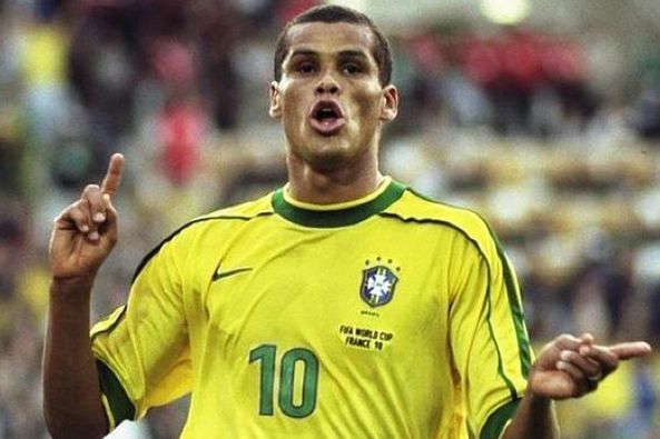 球衣退役仪 球衣退役仪